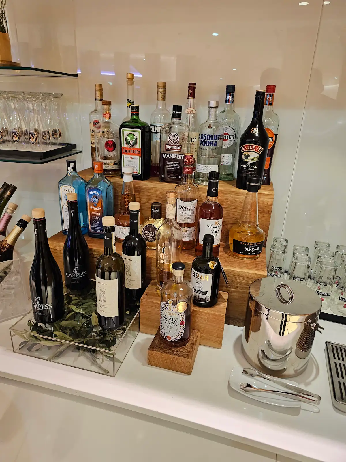 Maple Leaf Lounge Frankfurt Flughafen Bar